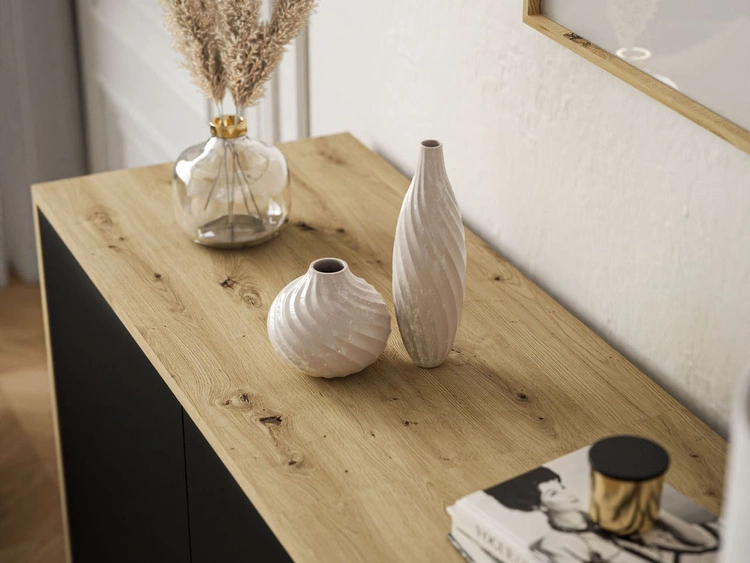 Trzydrzwiowa komoda 154 cm w stylu loft na czarnym stelażu Vivance czarny mat i dąb artisan